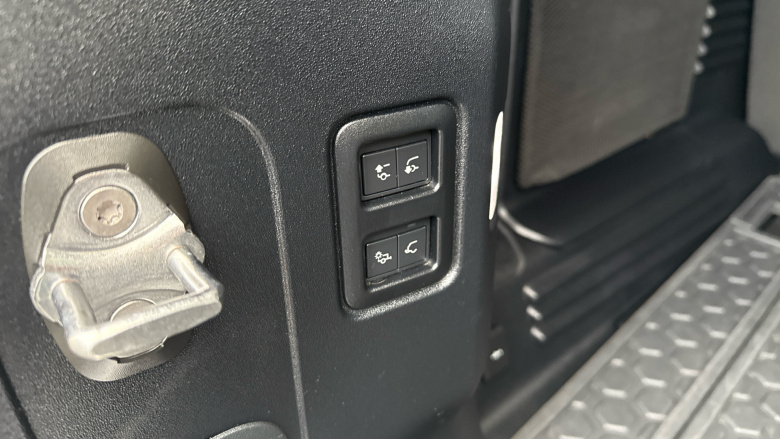 Land Rover Defender 3.0 P400 XS Edition 110 5dr Auto Petrol Estate